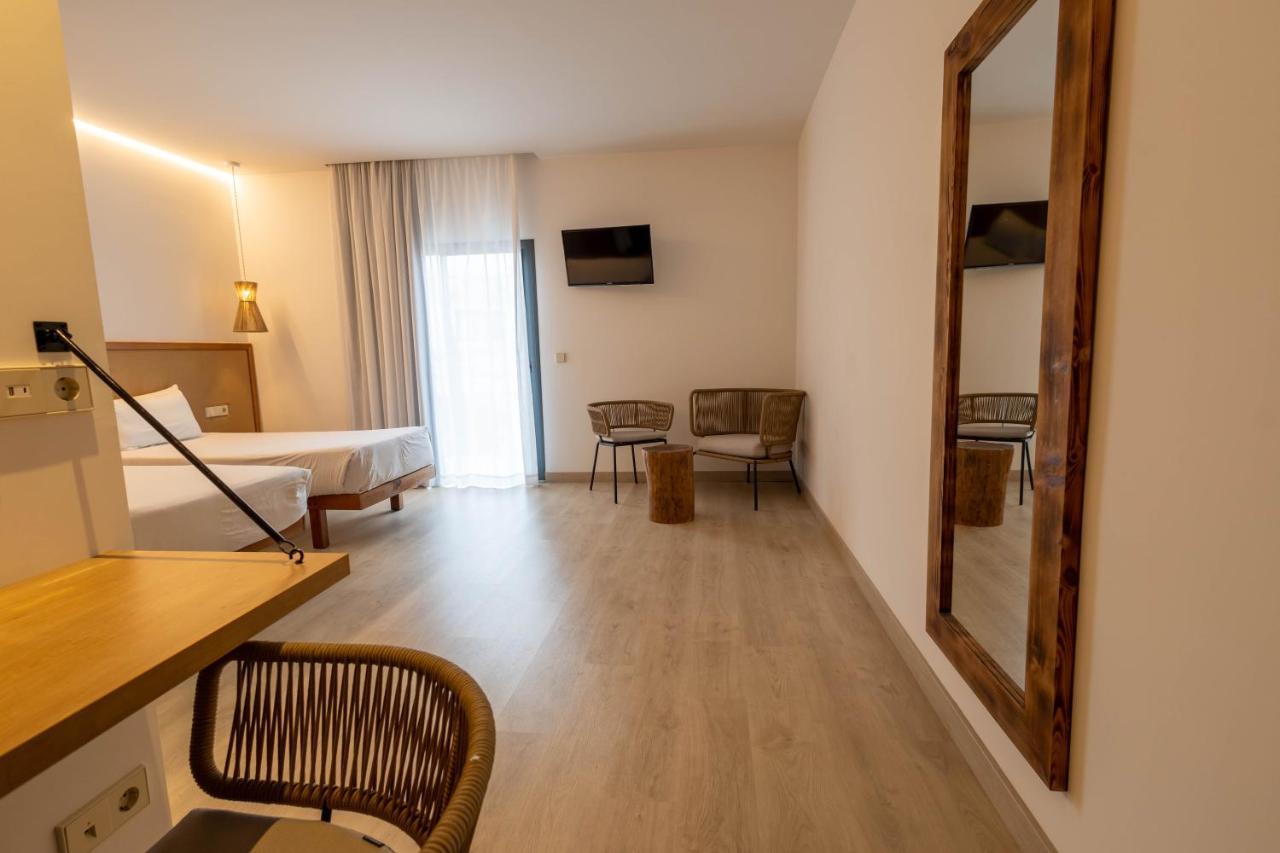 Play Hotel Ibiza - Adults Only מראה חיצוני תמונה